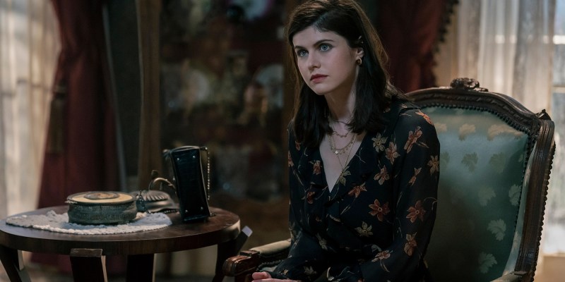 Anne Rice Mayfair Witches episode 1 review premiere The Witching Hour AMC predictable simple not boring but Alexandra Daddario is strong
