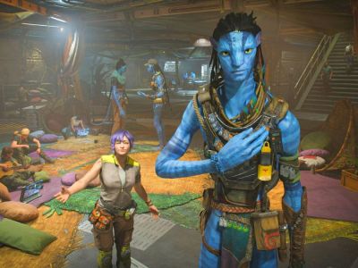 A Na'vi and a human together at a camp in Avatar: Frontiers of Pandora.