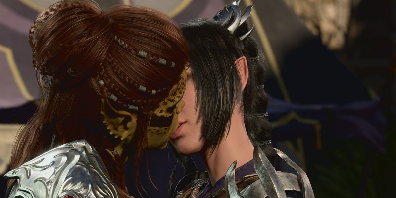 Shadowheart and Lae'zel kissing in Baldur's Gate 3